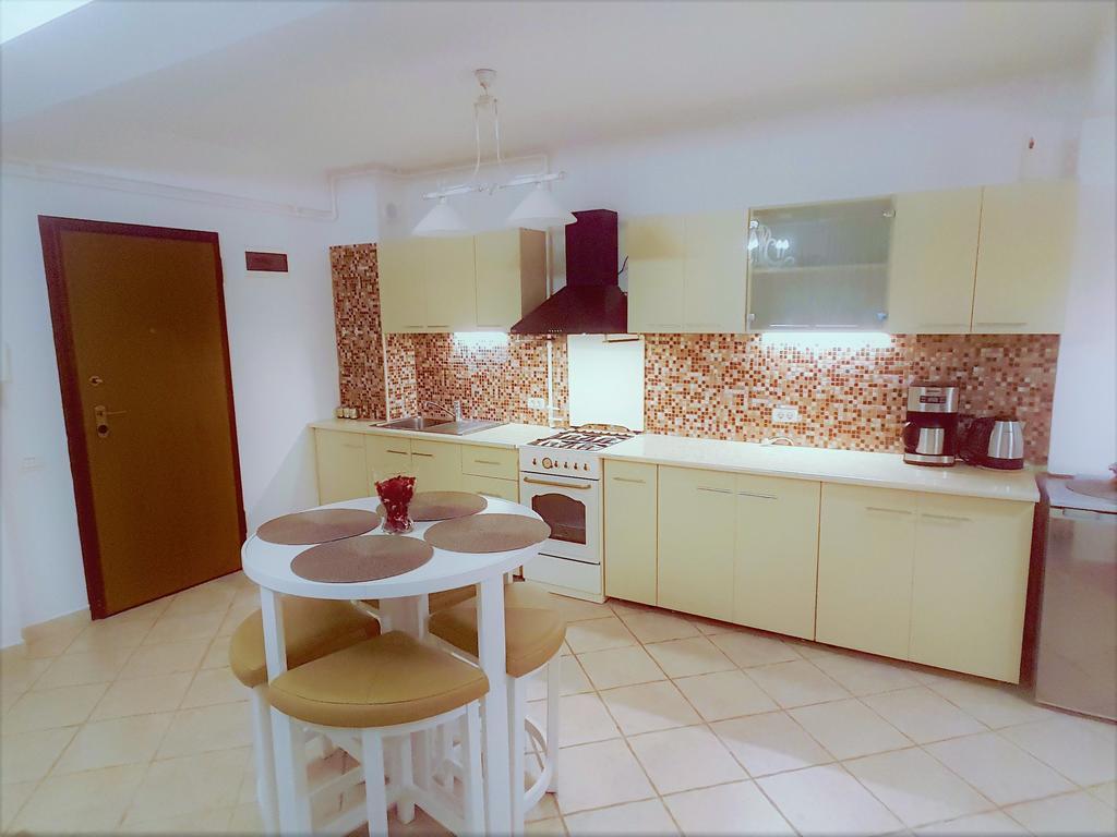 Voyage Residence Мамая Екстериор снимка
