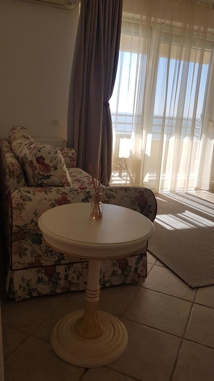 Voyage Residence Мамая Екстериор снимка