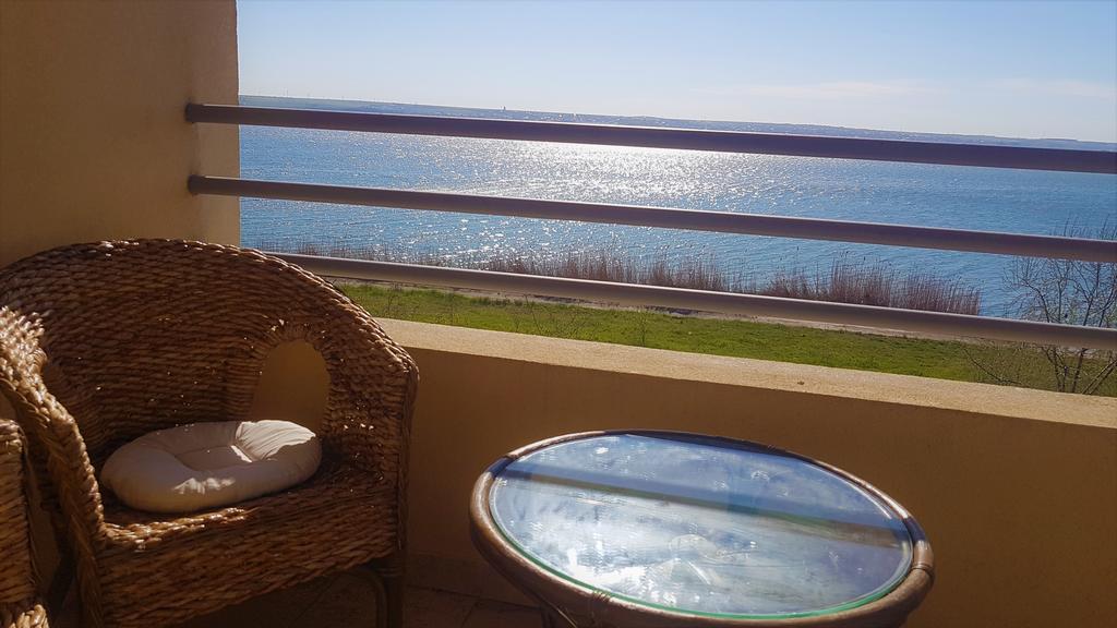 Voyage Residence Мамая Екстериор снимка