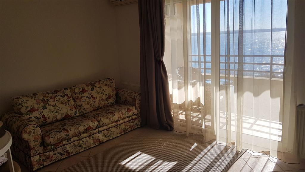 Voyage Residence Мамая Екстериор снимка